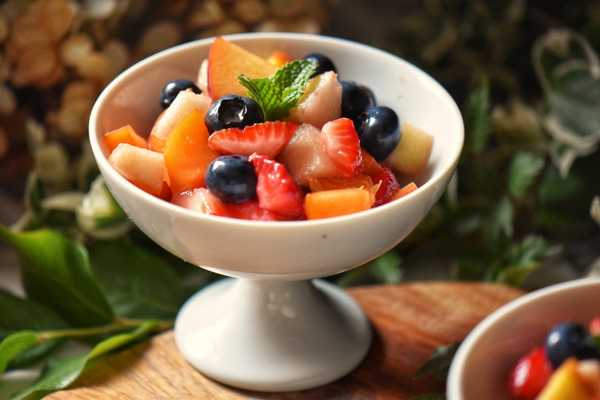 Easy Fruit Salad Recipe - I Heart Eating