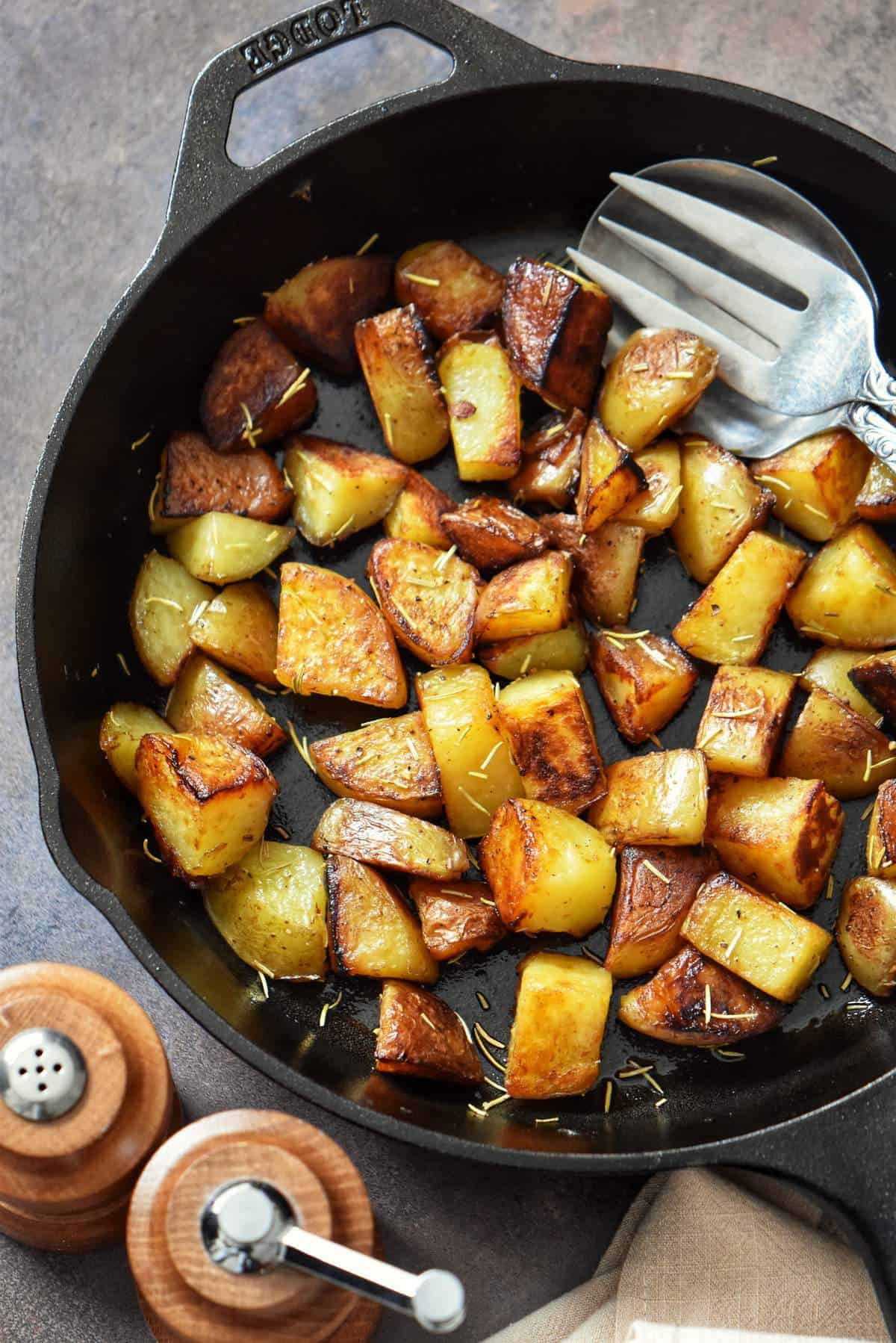 Golden Skillet Potatoes Recipe