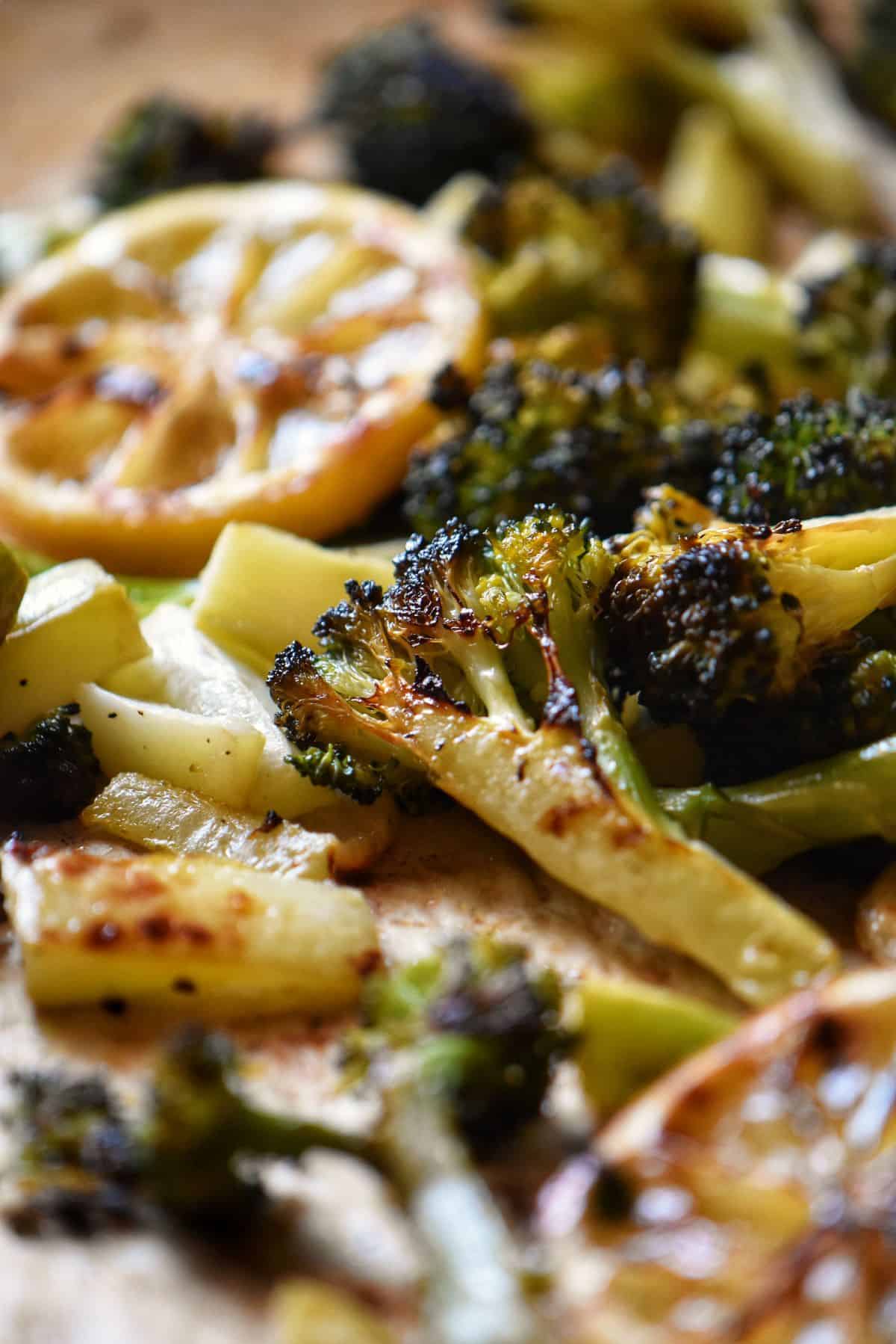 Easy Steamed Broccoli with Garlic and Lemon - Healthy Seasonal Recipes